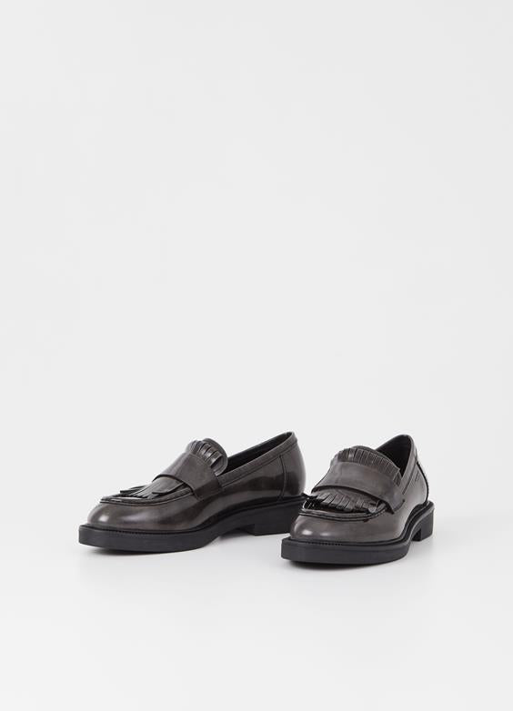 VAGABOND ALEX KILTY LOAFERS