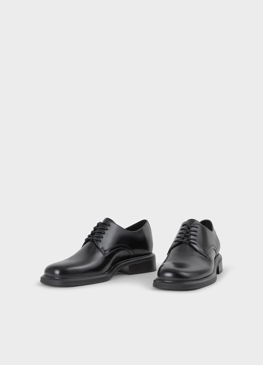 VAGABOND WOMEN'S ELLIS OXFORDS