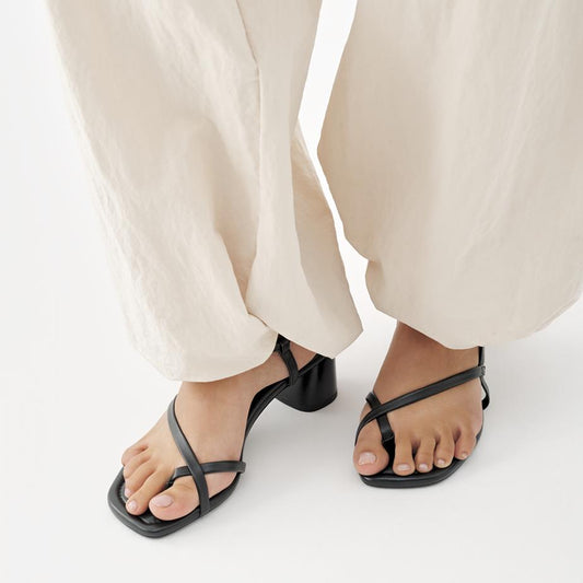 VAGABOND EVIE STRAPPY SANDALS -BLACK - Shoe Market NYC