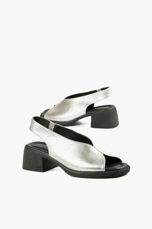 ALL BLACK FOOTWEAR OT LADY SLING BACK SANDALS SILVER