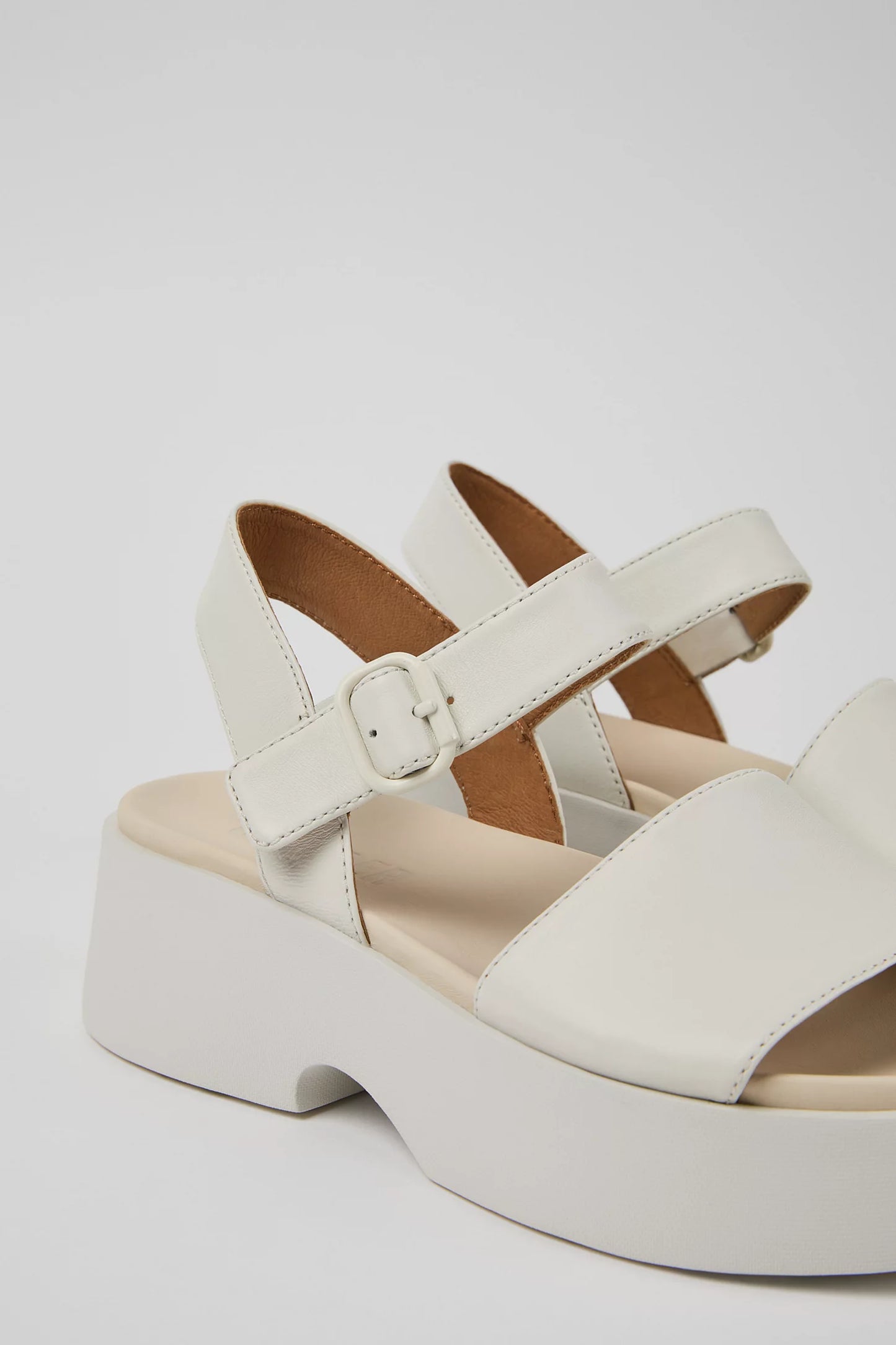 CAMPER TASHA FLATFORM SANDALS OW