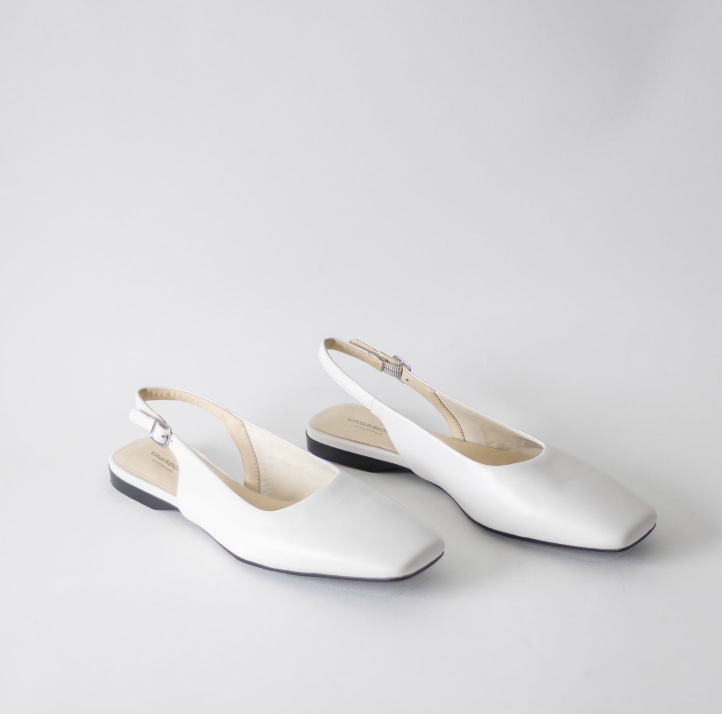 VAGABOND DELIA SLING-WHITE