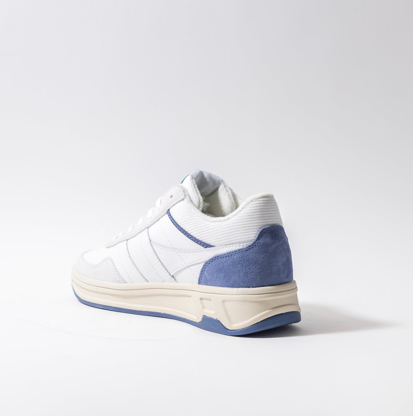 GOLA SWERVE WOMEN'S SNEAKERS