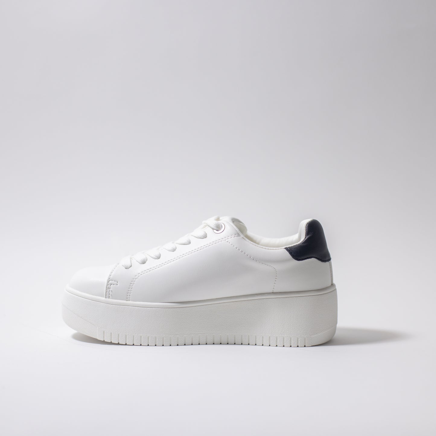 STEVE MADDEN ROCKAWAY SNEAKER
