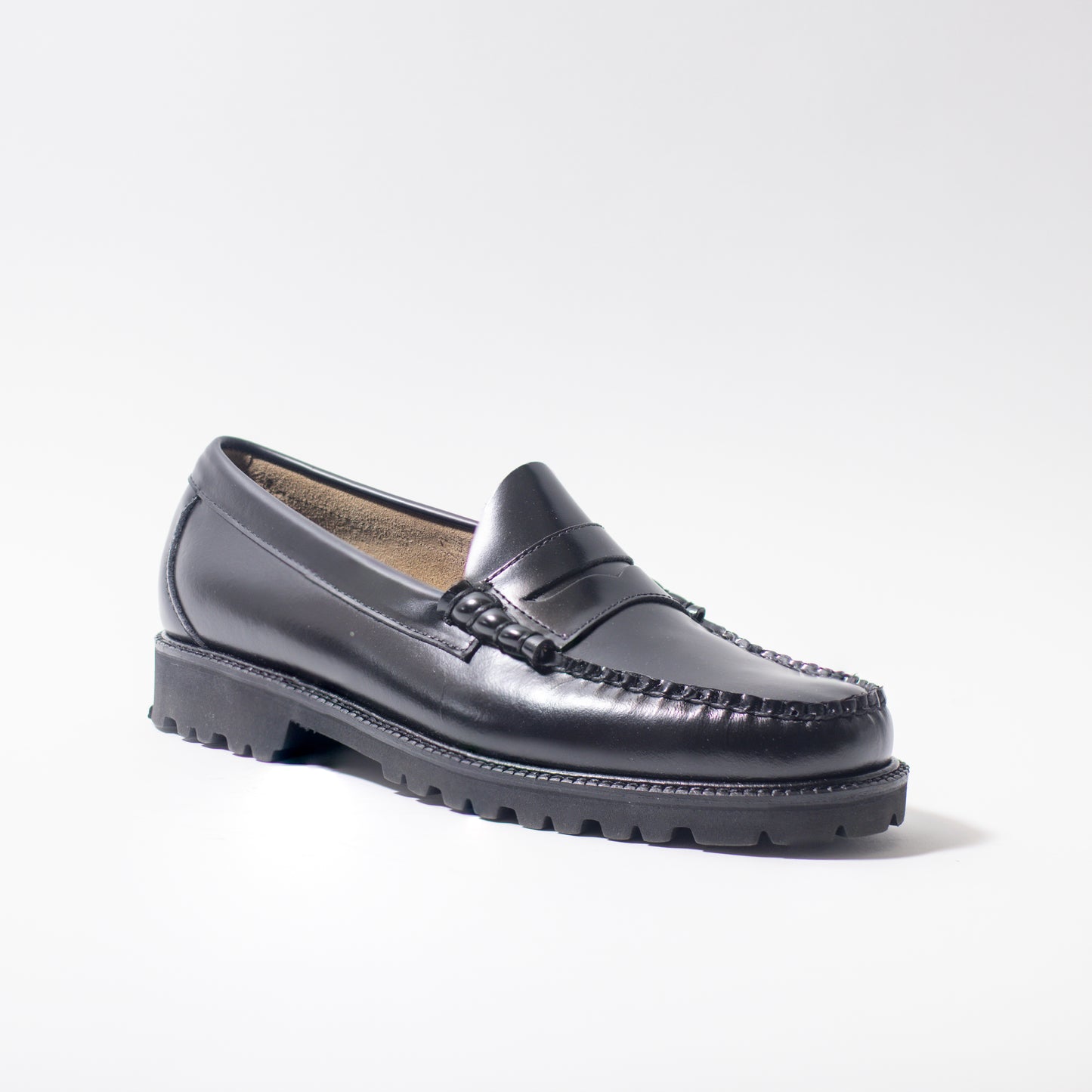 G.H. BASS LARSON LUG MEN’S WEEJUNS
