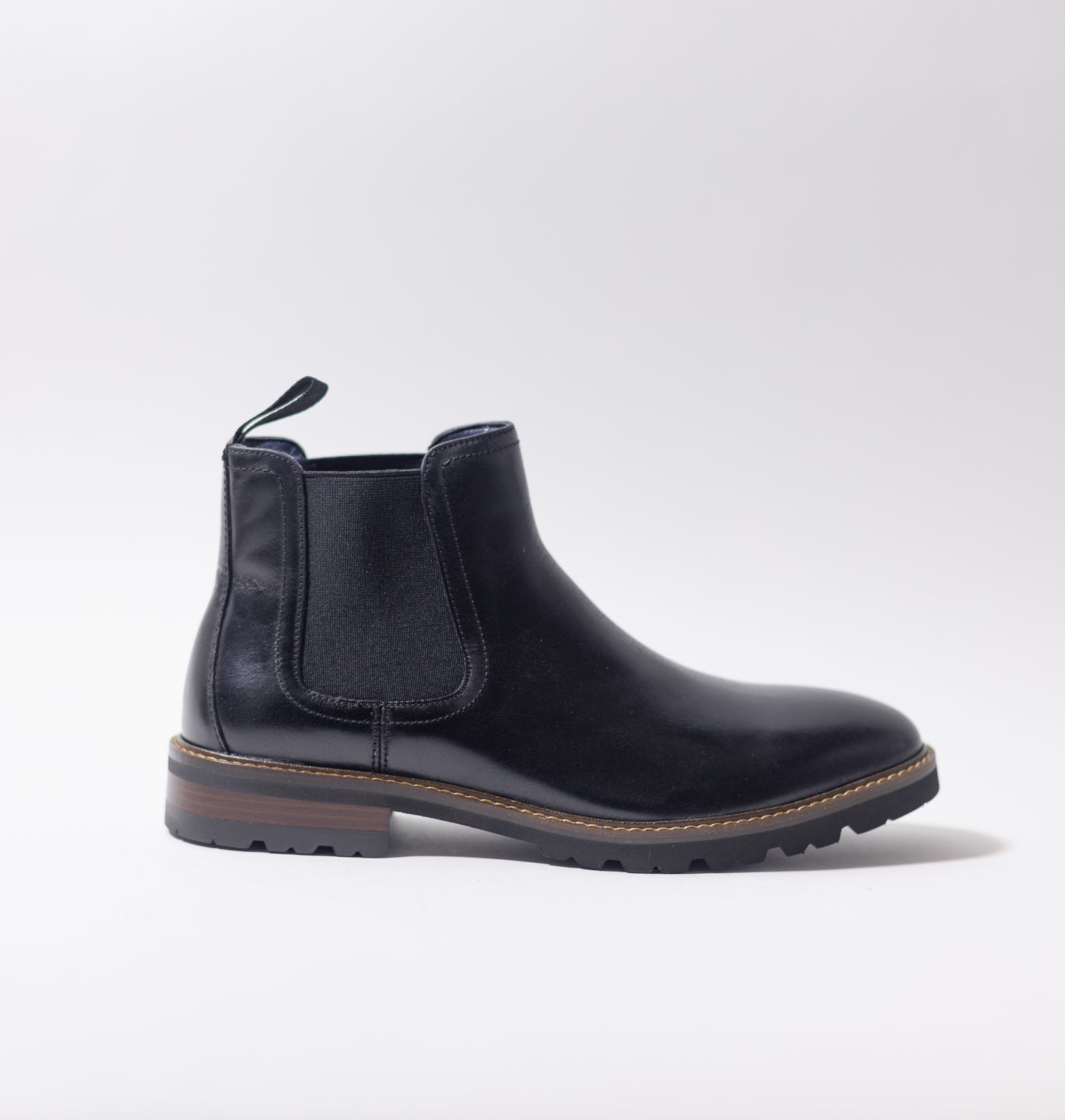 FLORSHEIM RENEGADE CHELSEA BOOTS IN BLACK