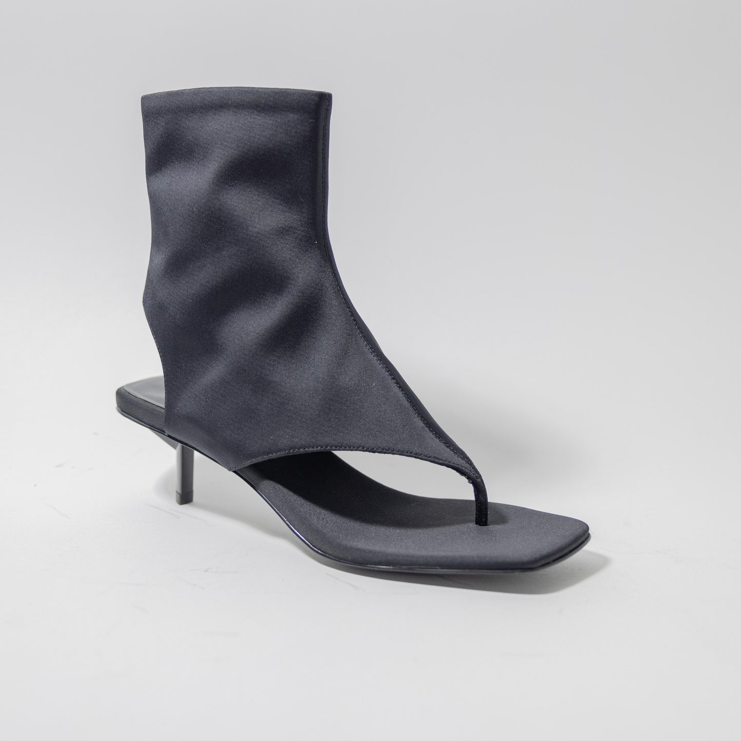 JEFFREY CAMPBELL ASSURED MH ANKLE HI THONG BOOTIE