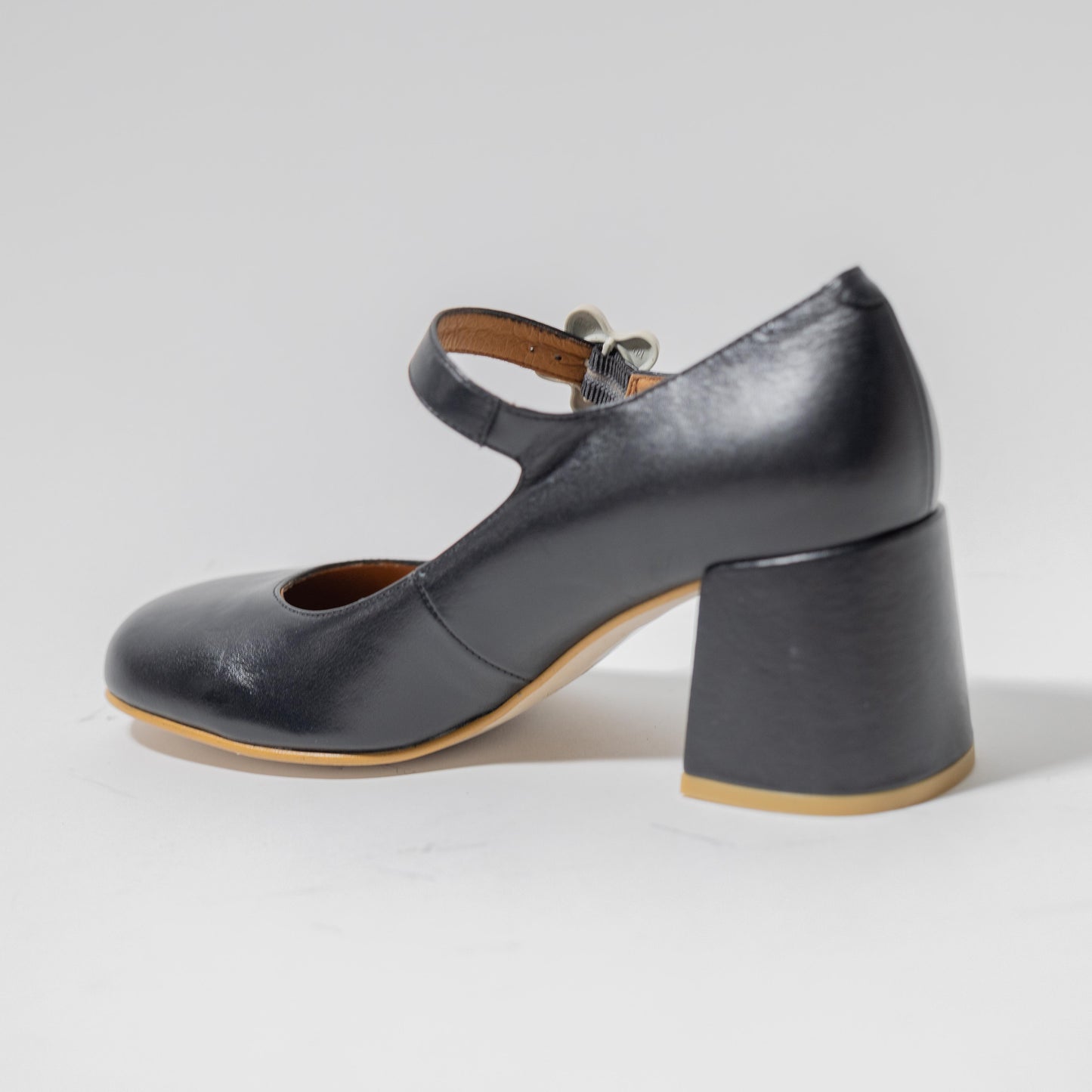 ANGEL ALACRON JETT FLOWER MJ HEELS
