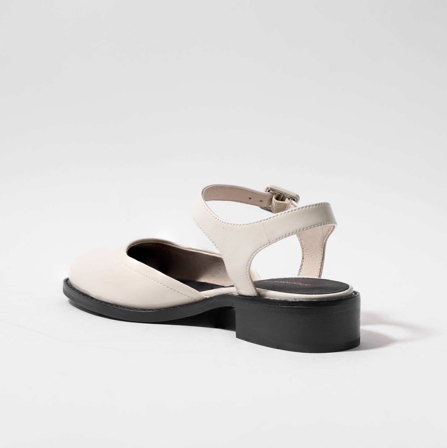 IB SUPER MARY JANE FLATS