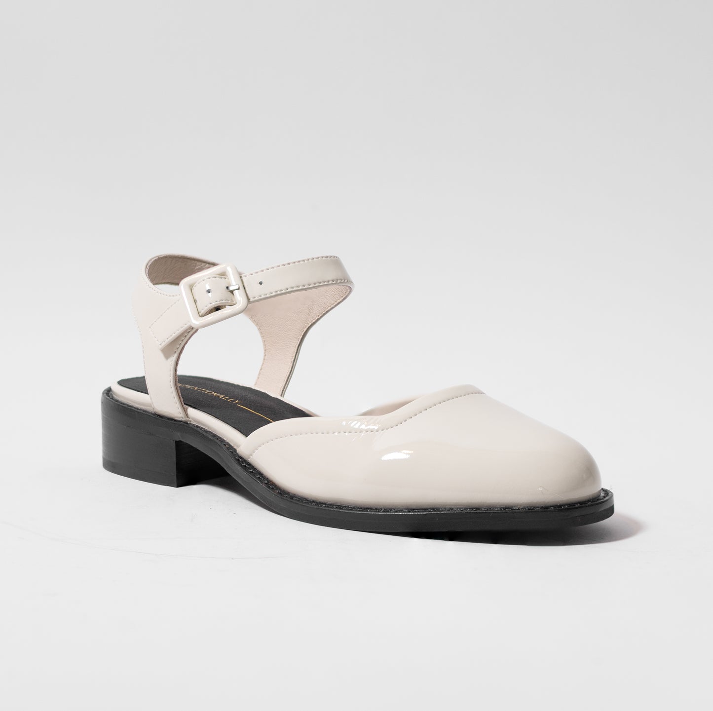 IB SUPER MARY JANE FLATS