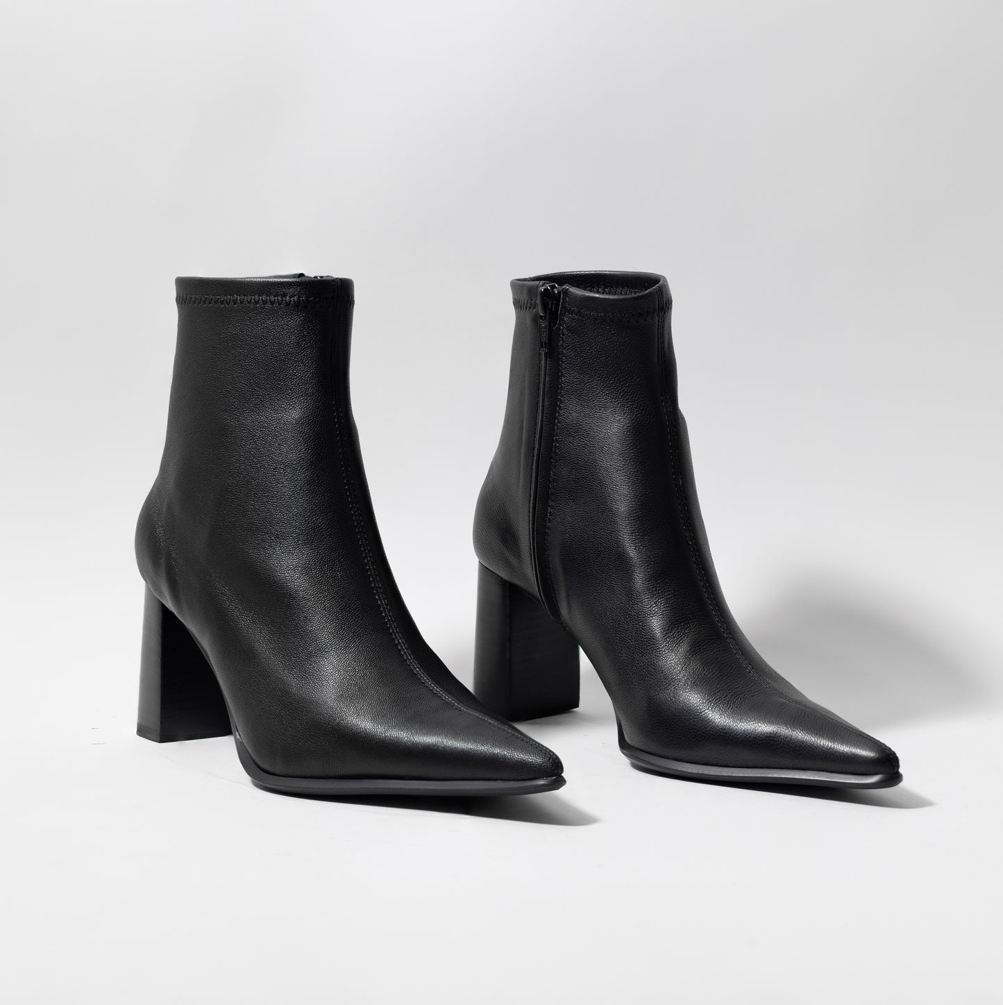 IB MAGGIE BOOTS BLACK
