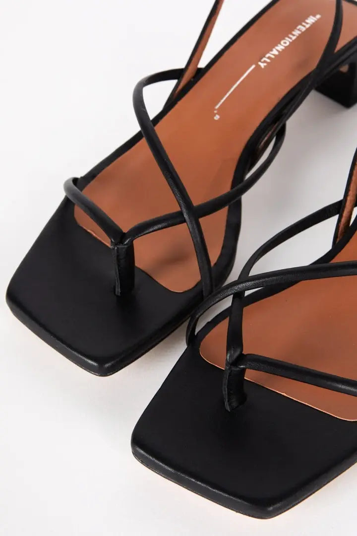 INTENTIONALLY BLANK FIFI STRAPPY SANDALS