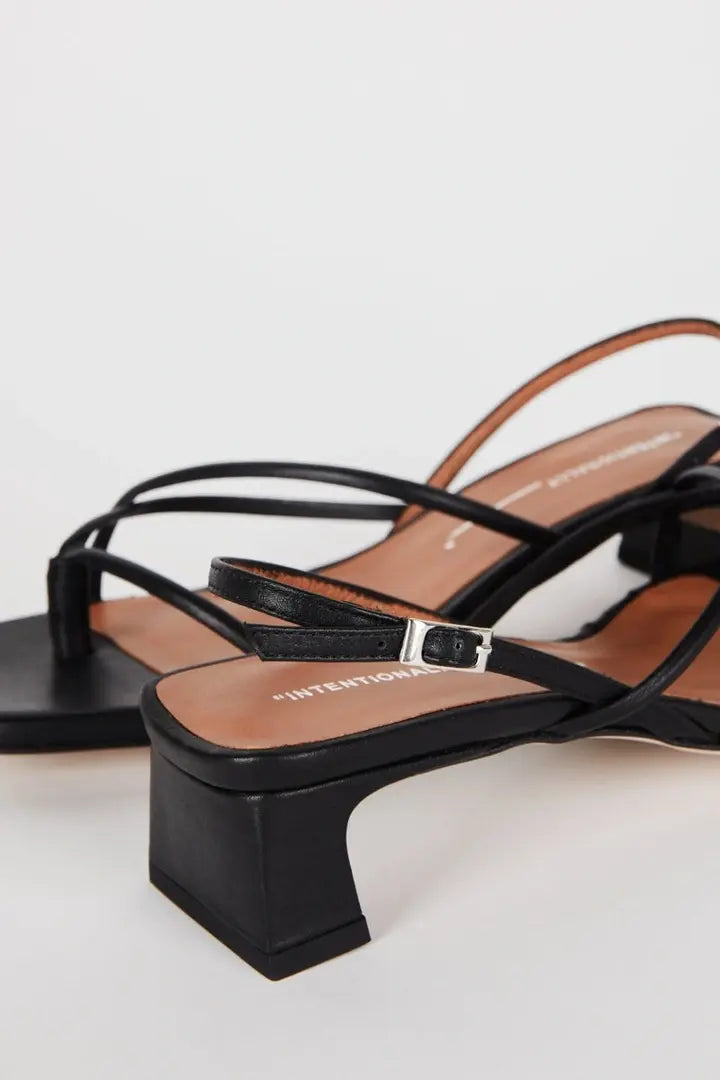 INTENTIONALLY BLANK FIFI STRAPPY SANDALS