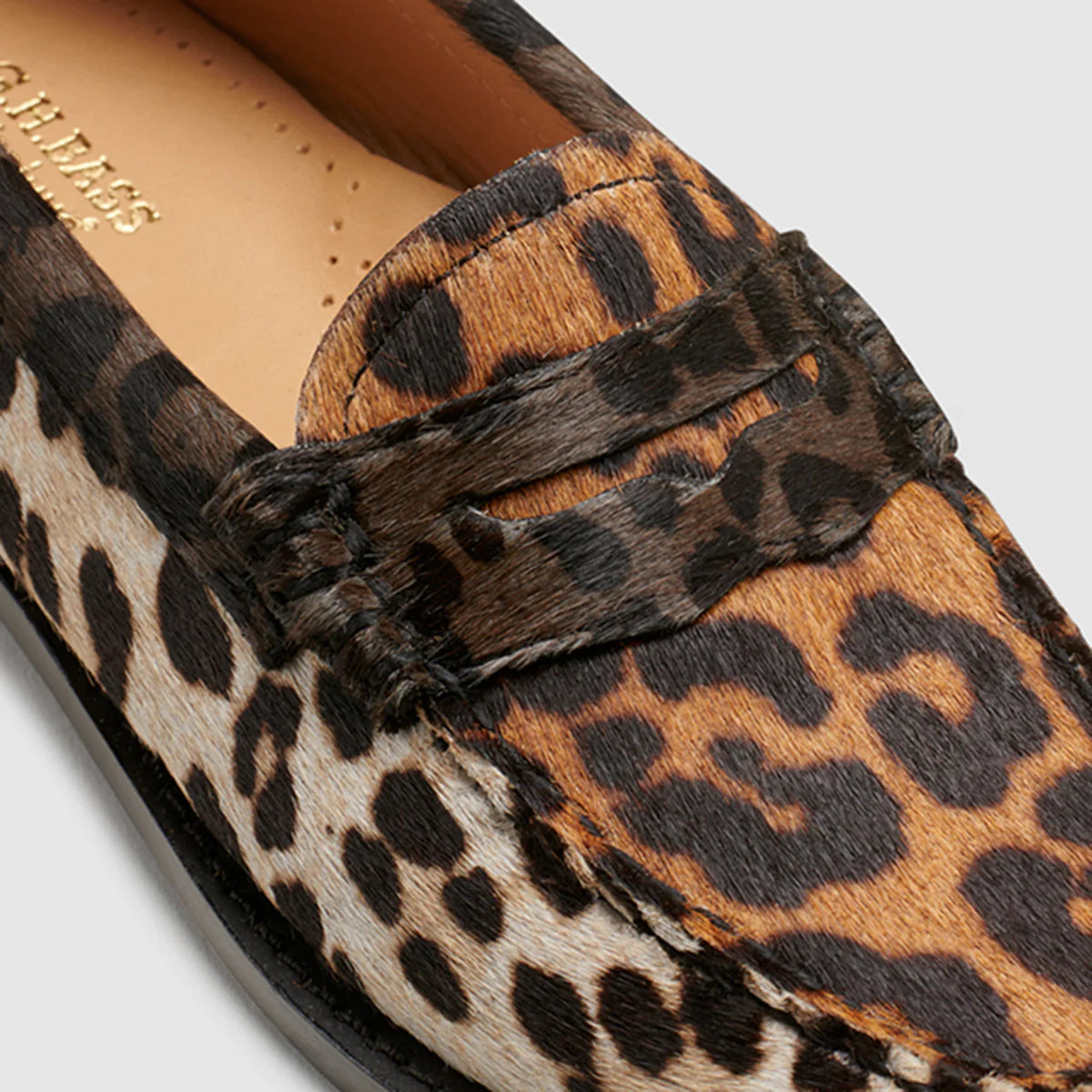 G.H. BASS WHITNEY WEEJUNS LOAFER W