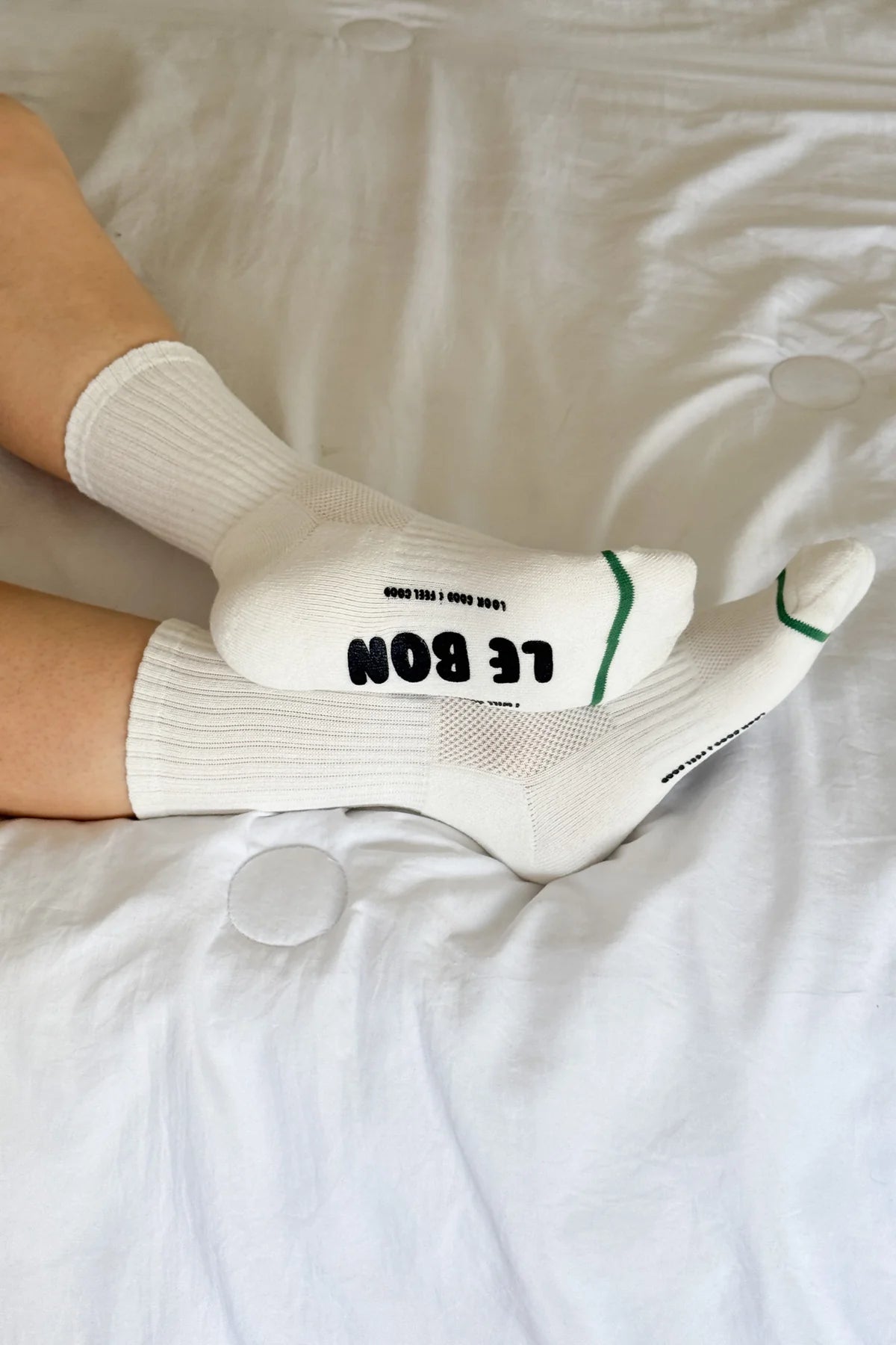 LEBON SHOPPE HUGGER SOCKS WHITE/BLACK