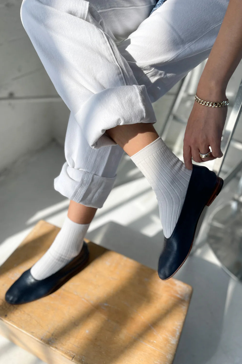 LEBON SHOPPE HER SOCKS WHITE