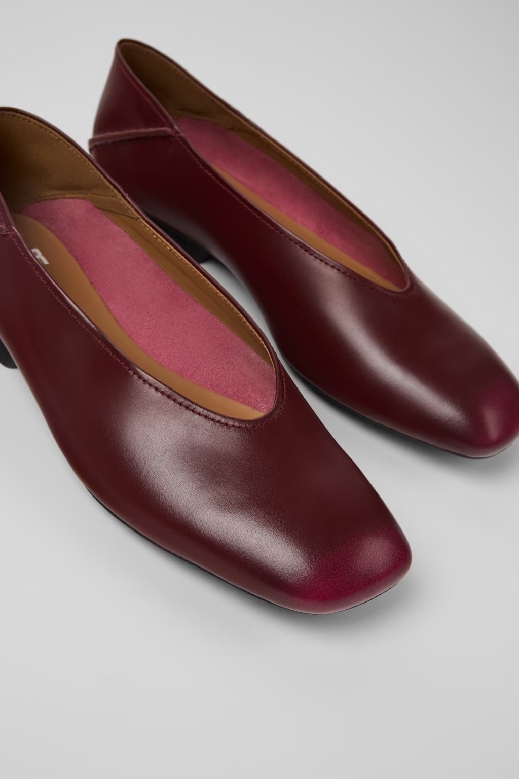 CAMPER CASI MYRA FLATS BURGANDY
