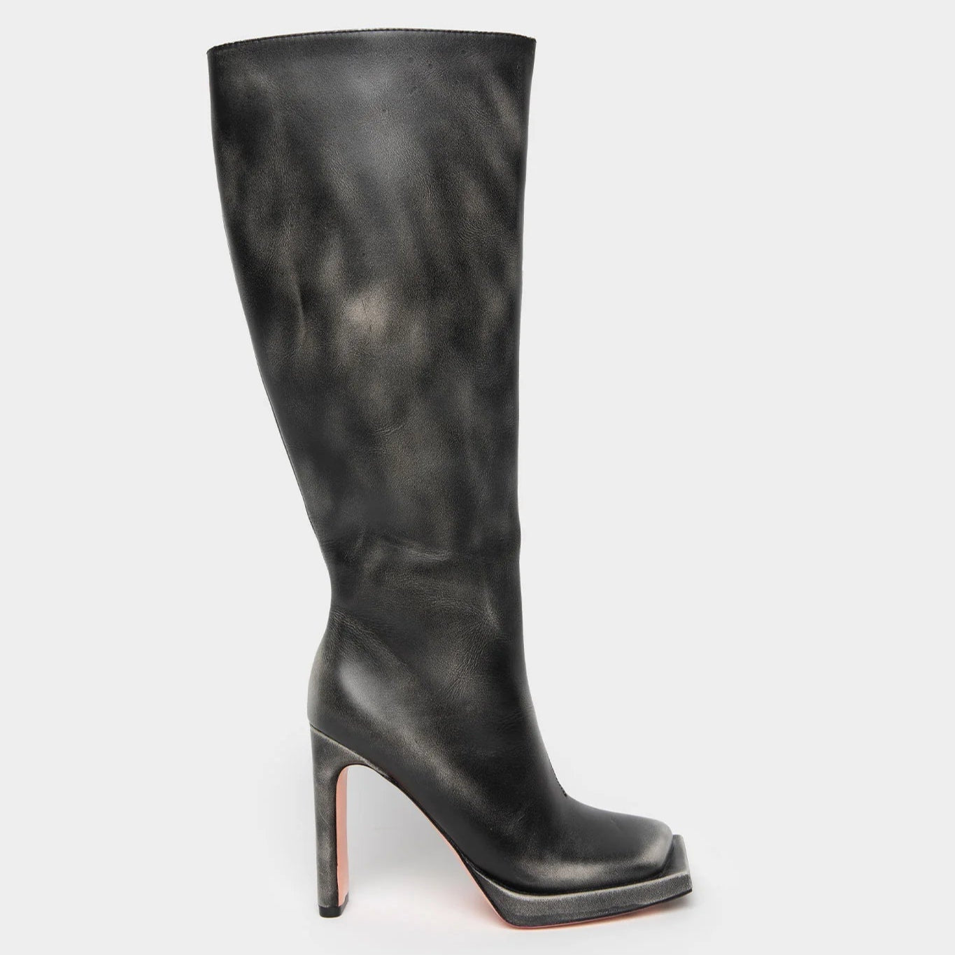 SADI LOVES HAN BLACK BOOTS