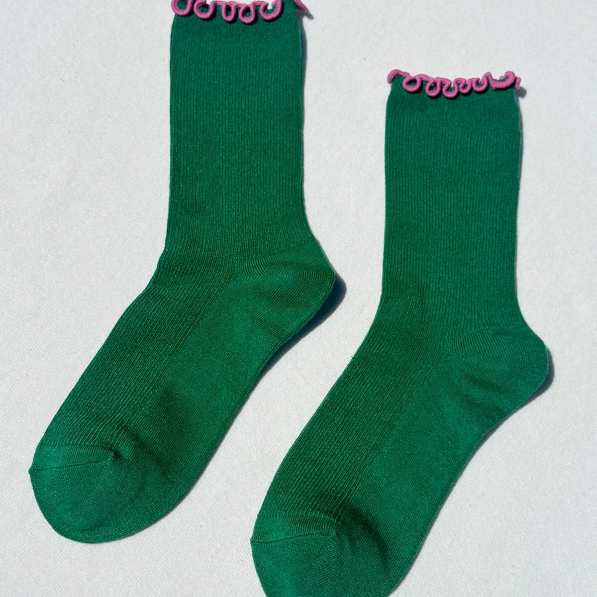 LEBON SHOPPE RUFFLE MODEL SOCKS POWDER SPINACH/ PINK