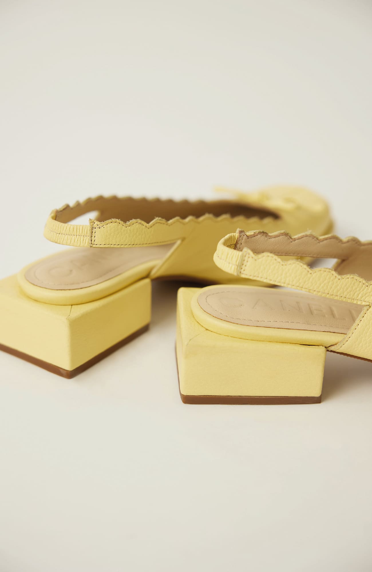 CANIELLA SLINGBACK ORIGEN IN YELLOW