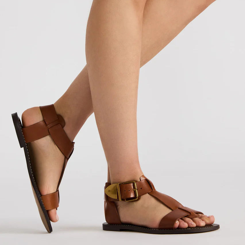 STEVE MADDEN BRAZINN LEATHER SANDALS