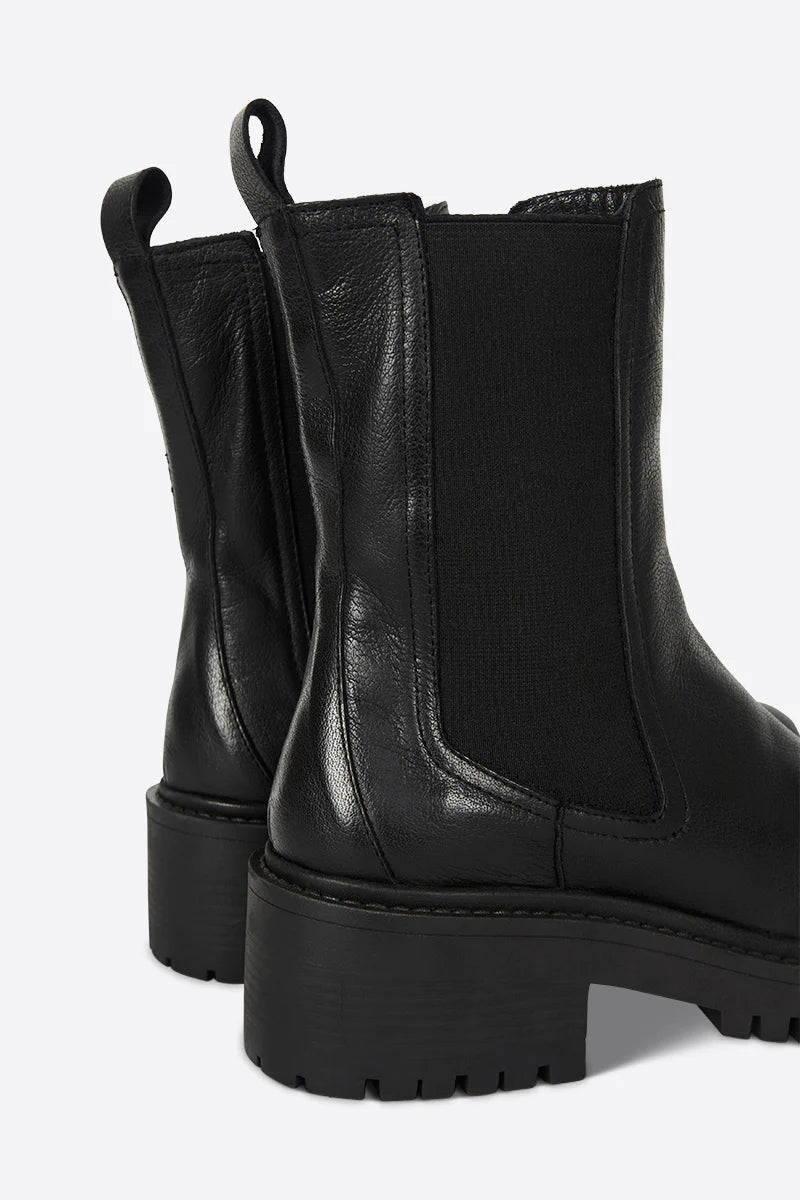 IB STORM BOOTS BLACK