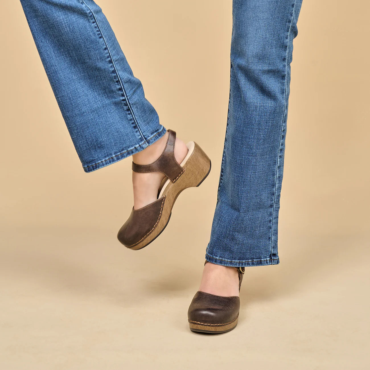 DANSKO SAM CLOG TEAK
