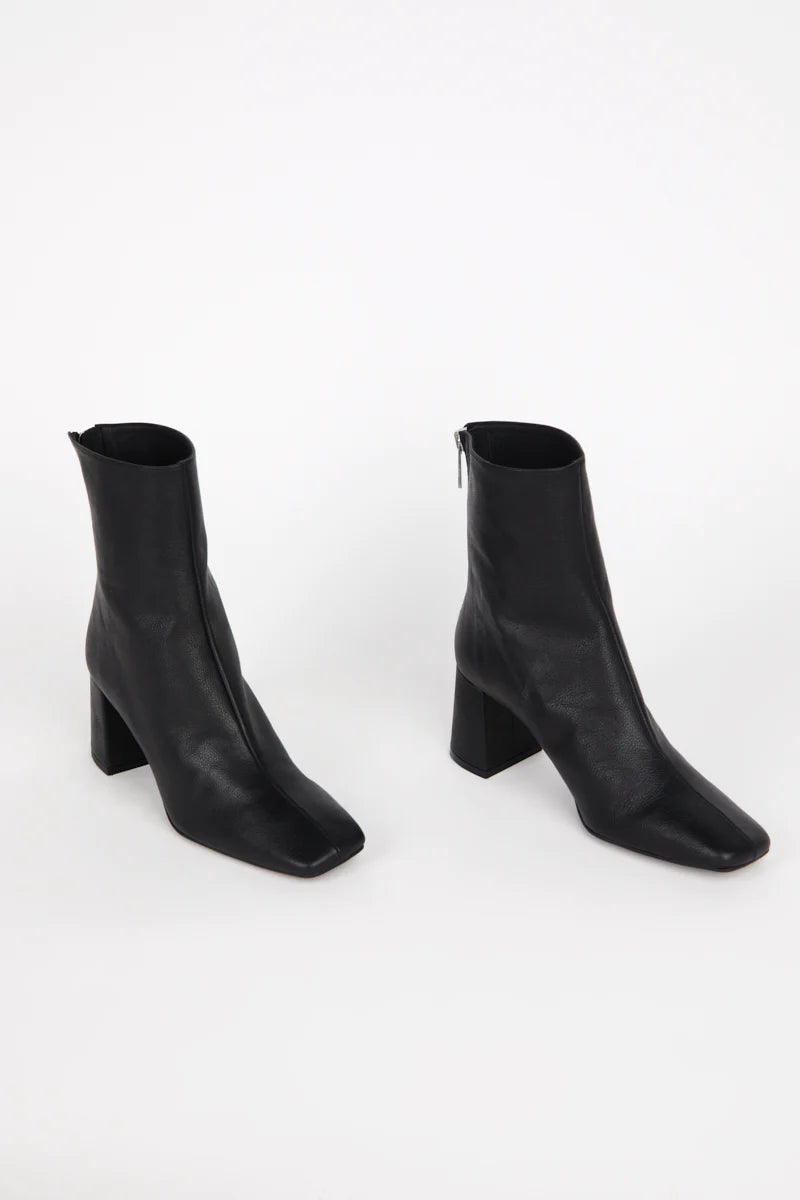 IB TABITHA BOOTS