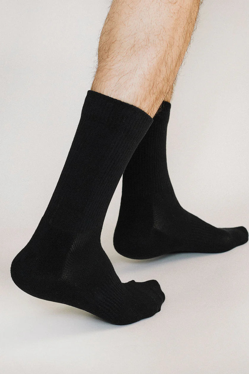 TAILORED UNION BASE CREW SOCKS MEN BLACK