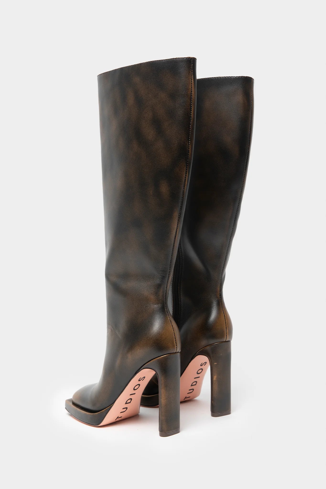 SADI LOVES HAN BROWN BOOTS