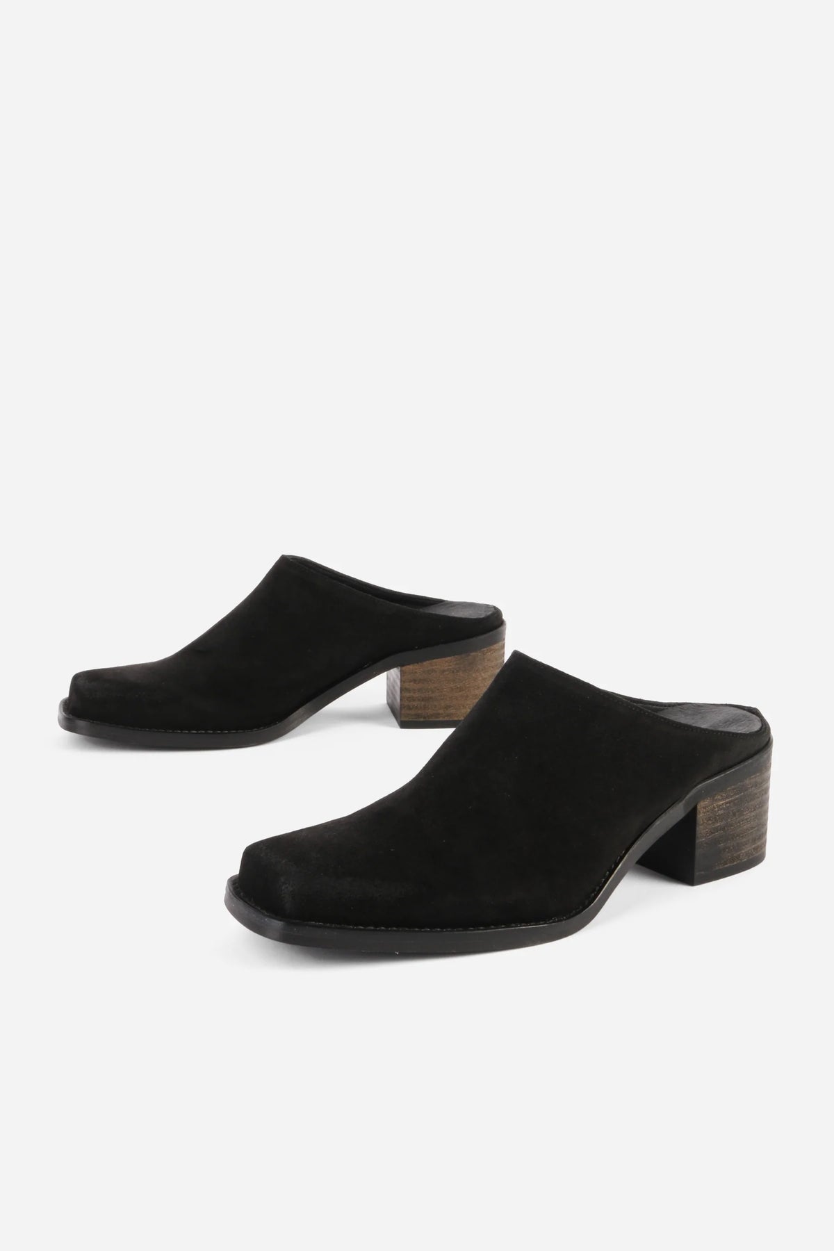 Intentionally Blank Zelda Mules