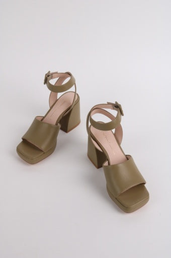 IB DESI PLATFORM SANDALS