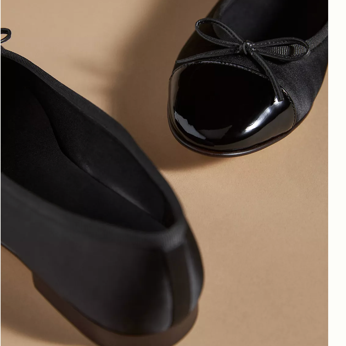 ARABESQUE CAP TOE FLAT - BLACK / BLACK