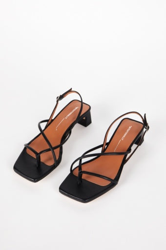 INTENTIONALLY BLANK FIFI STRAPPY SANDALS