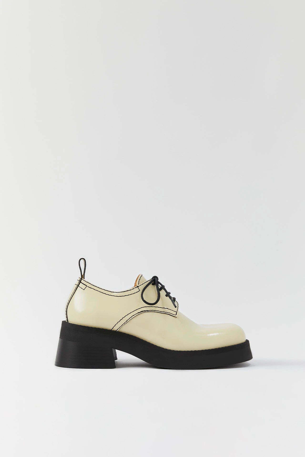 E8 MAUD BEIGE LOAFERS