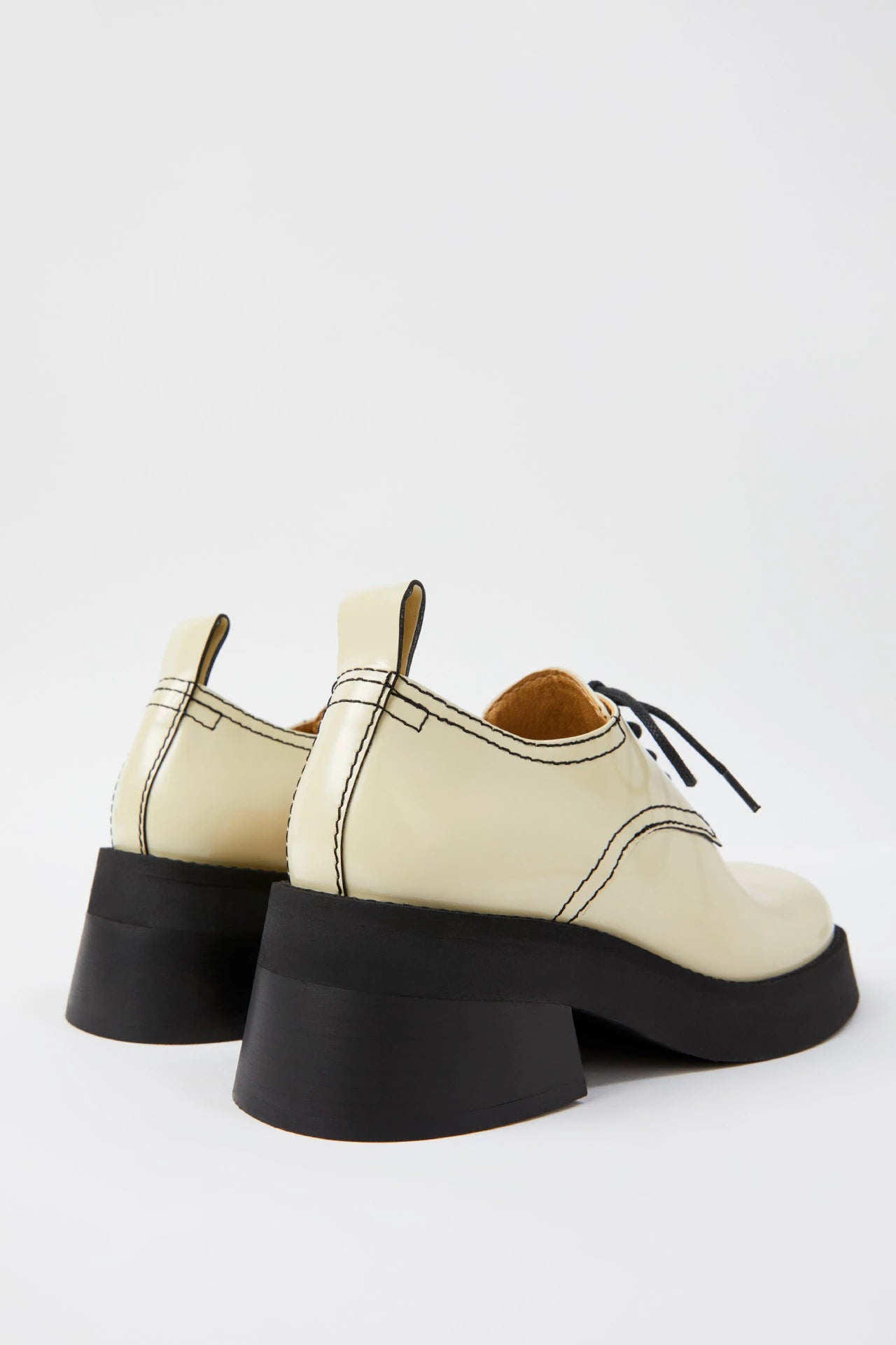 E8 MAUD BEIGE LOAFERS