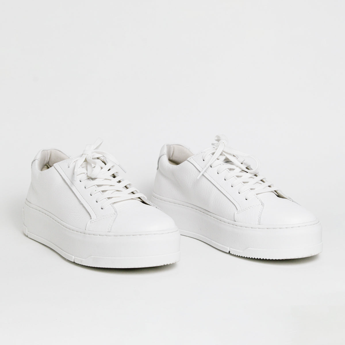 JUDY SNEAKERS WHITE – Shoe Market NYC