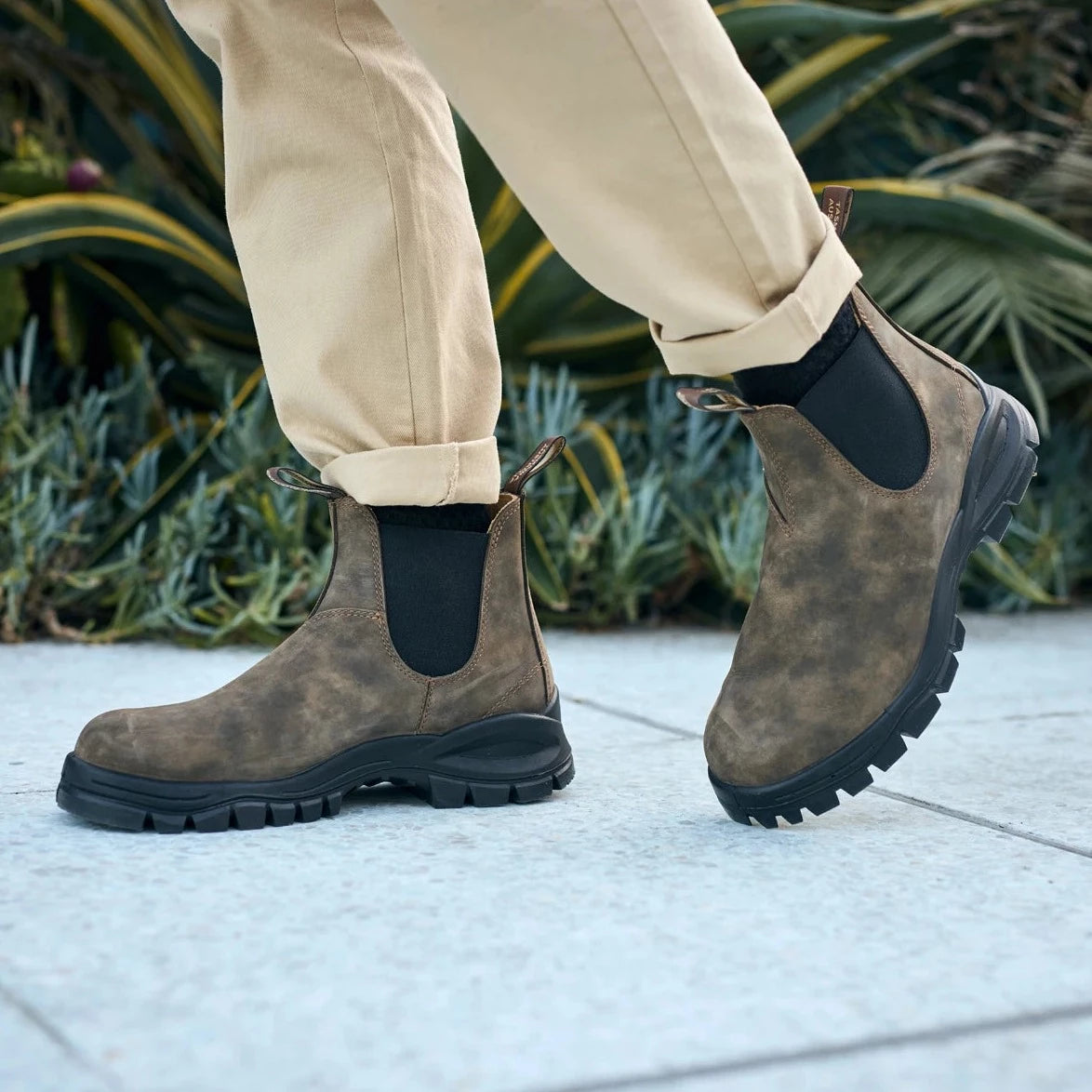 BLUNDSTONE 2239 W LUG Shoe Market NYC