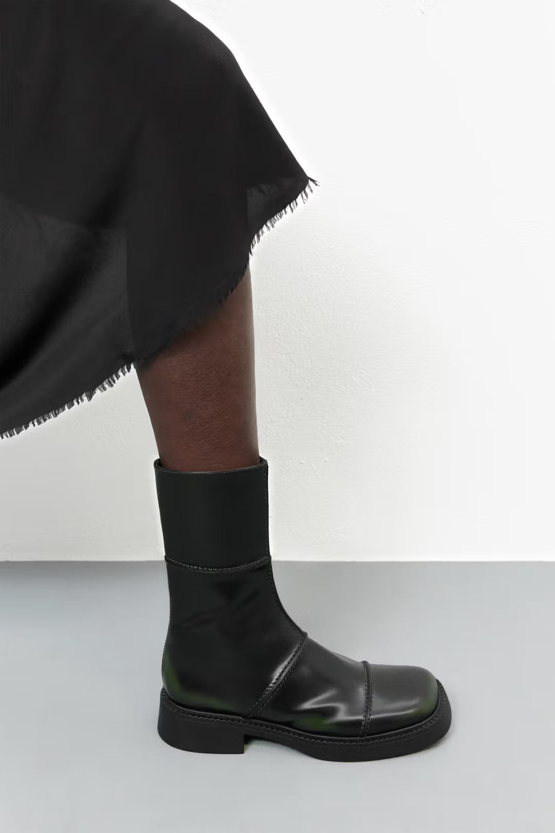 MIISTA Dahlia Khaki  Black Ankle Boots