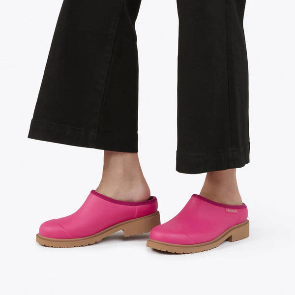 MERRY PEOPLE BILLIE CLOG FUCHSIA