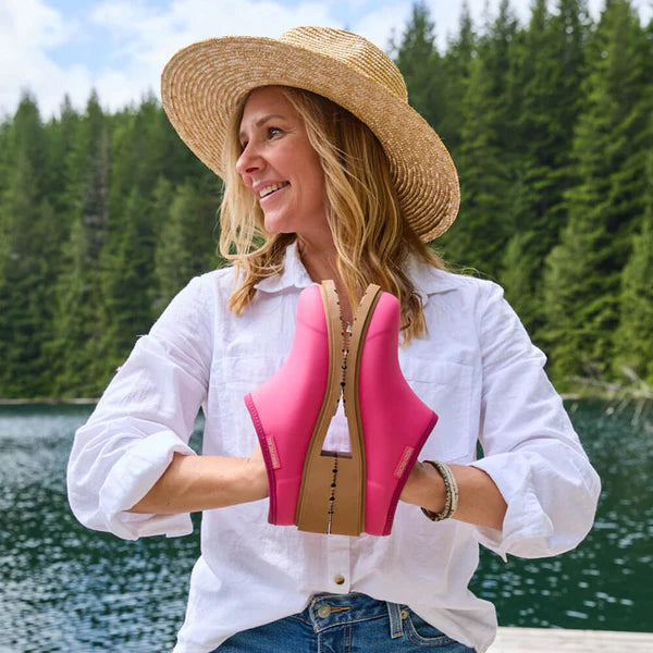 MERRY PEOPLE BILLIE CLOG FUCHSIA