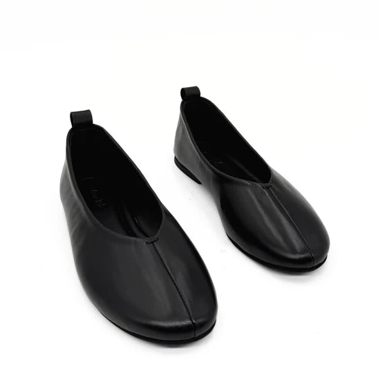 AMIE RAFA ERIKA FLAT BLACK LEATHER