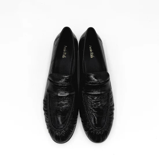 Amie Rafa York Loafers in Black Leather Embossed Croc