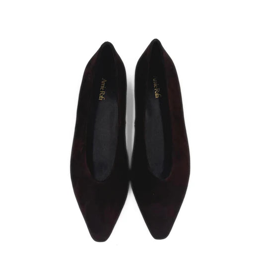 AMIE RAFA REILY POINTED TOE FLAT BROWN SUEDE