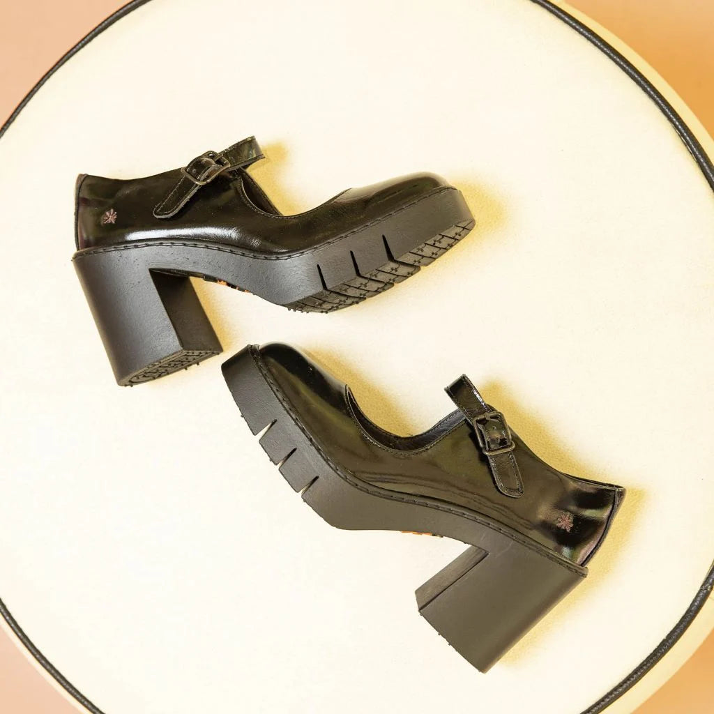 ART BERNA MARY JANES IN BLACK - Shoe Market NYC