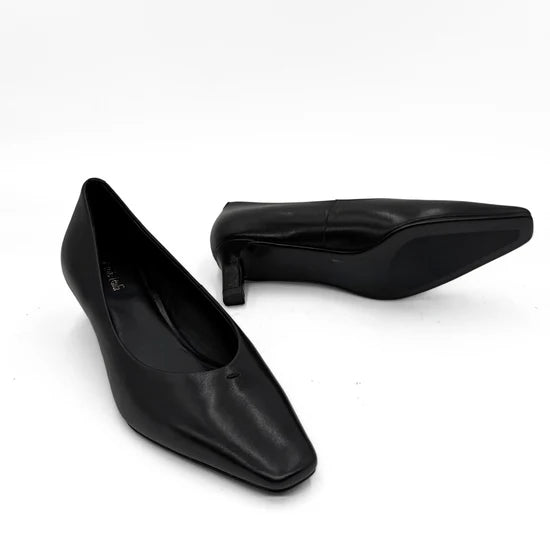 AMIE RAFA BLAIR PUMP-BLACK LEATHER