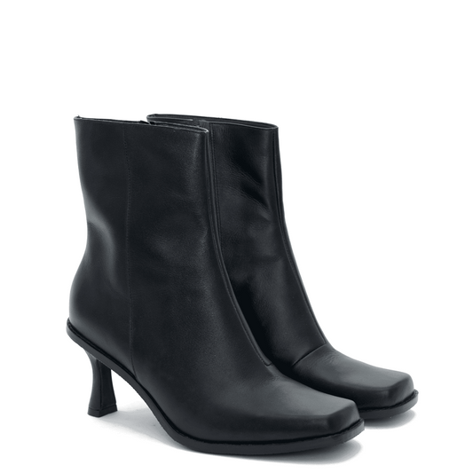 CANELLA BOTIN SUMAQ BLACK BOOTS