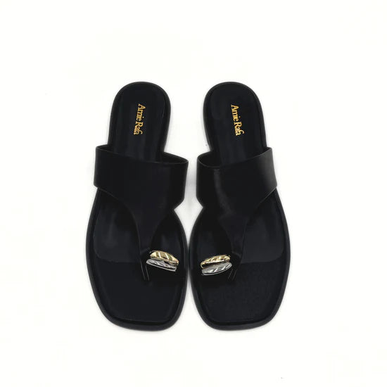 AMIE RAFA CECE TOE RING FLAT SANDAL BLACK