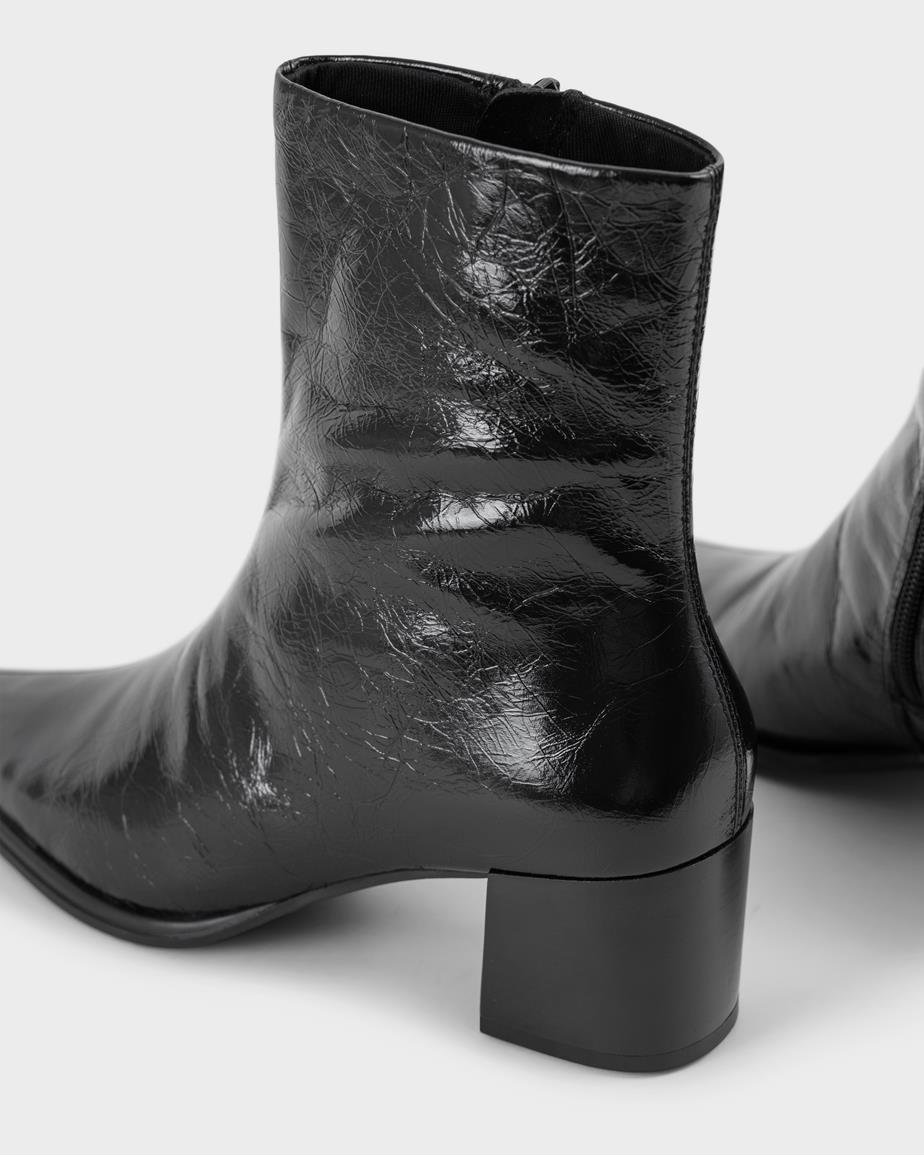 Vagabond Giselle Patent boots in Black