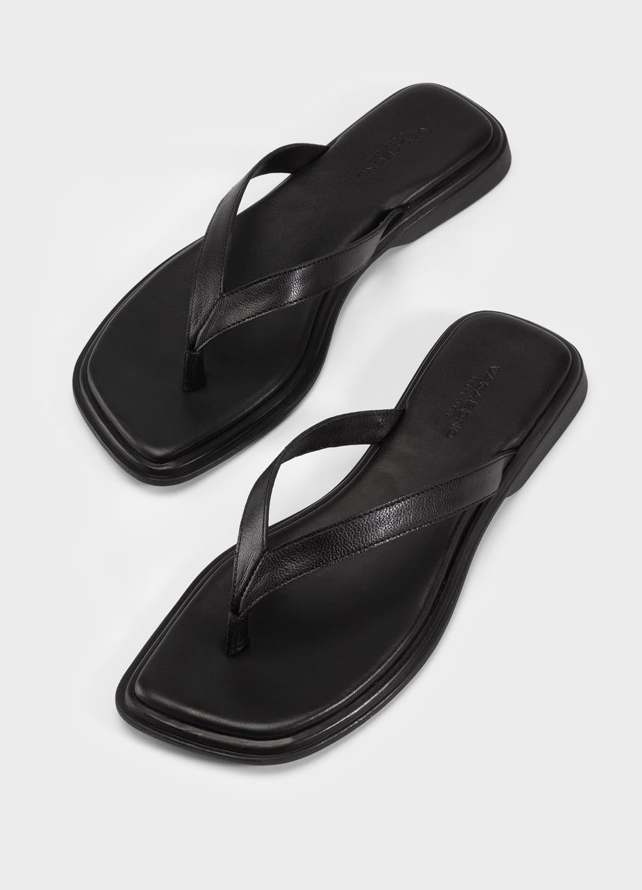 VAGABOND IZZY FLIP-FLOP BLACK - Shoe Market NYC